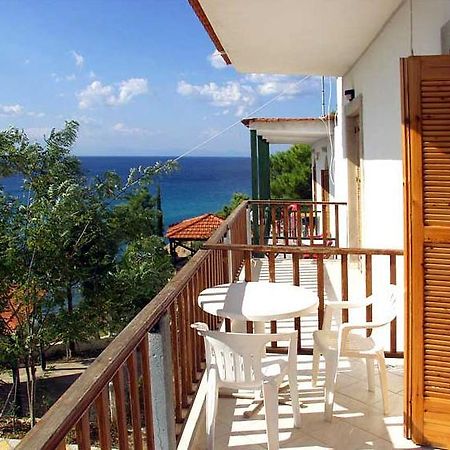 Studios Thanasis リメナリア 部屋 写真